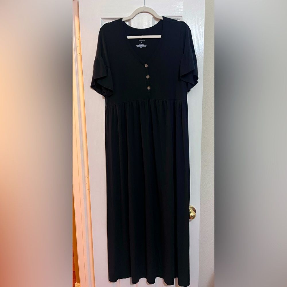 Kohl’s maternity a:glow black maxi dress